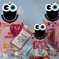 Episode 322: Candybots, Punting Baboons, and Moon Power