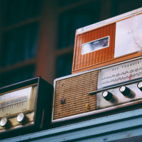 Live til Five - Radio