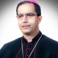 Saludo desde Roma de Mons. José Luis Escobar