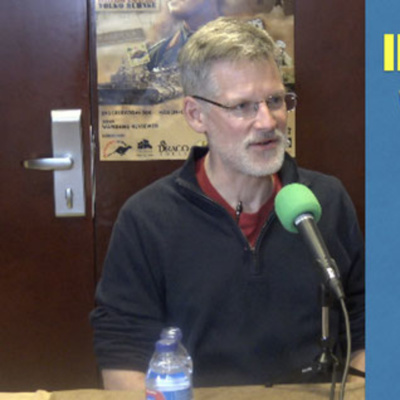 Jugando Con Los Abuelos