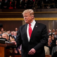 Processo de impeachment de Trump dá mais um passo na Câmara dos Representantes