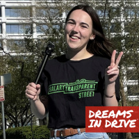 386: From Corporate Employee To Viral Content Creator Behind Salary Transparent Street w/ Hannah Williams