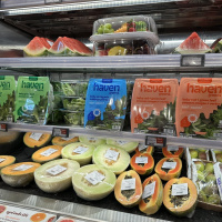 How a high-tech farm in Canada is winning in the trade war