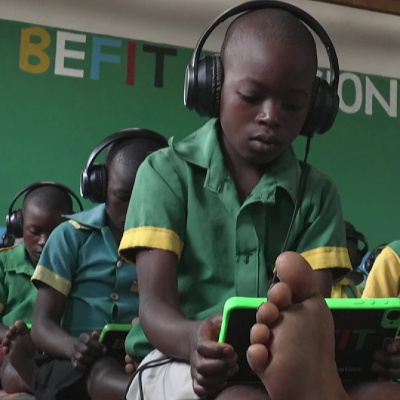 Marketplace Tech With Molly Wood