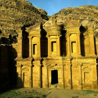 Ciudades perdidas de la antigüedad: El Valle Maldito de las Pirámides · La capital faraónica desaparecida