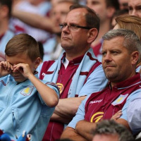 [24] 15/16 - Landsholdpause - Cirkus Villa, Klovnen Bendtner og Skader i Venskabskampe (02.04.16)