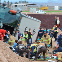 Volca autobús en Arizona que transportaba reos