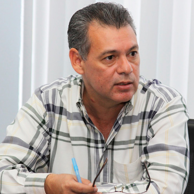 Héctor Martínez Serrano buenos Días