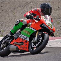 Podcast #57 - Lets talk bikes (Part 1) - HP4 Carbon vs Panigale V4 Speciale