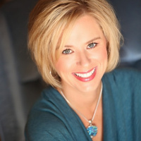 Public Speaking Secrets to Grow Your Coaching Business with Alysa Rushton {e44}