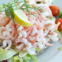 En gräddfil rakt in i räkmackan