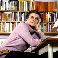 Varför satte Astrid Lindgren ut så många kommatecken?