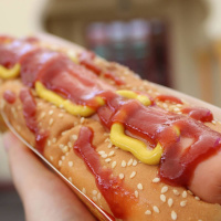 Korv, sausage, pølse och wurst – maträttens status har påverkat orden