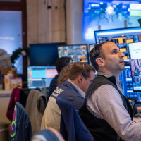 What are corporate outlooks without federal data?