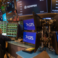 Small firms cross their fingers for a rate cut