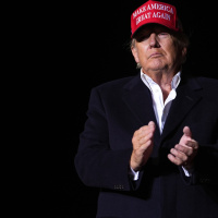 Trump in trouble again