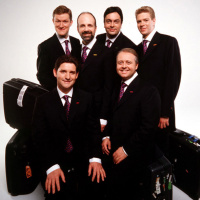 Españoleando con King´s Singer vocalistas, grupo Trigo Limpio y en la tertulia  Como podemos votar desde México Tel dir 5541691270