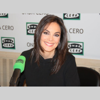 Mónica Carrillo celebra sus 40 años en Más de uno