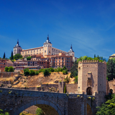 Misterios Y Leyendas Con Raúl Andrés