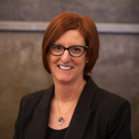 832: Achieving a Holistic View | Kate Bueker, CFO, HubSpot