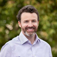 1051: Building a Greener Future: A CFO’s Journey in Climate Tech | Derek Warnick, CFO Electric Hydrogen