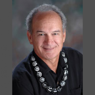 Leo Kupa. E Hoolono Mai!