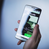 PC reparada. Sale Pocketcast entra Spotify.