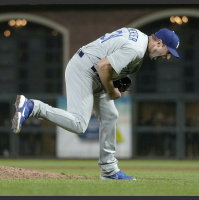 Dodgers Top Giants in Decisive Game Five