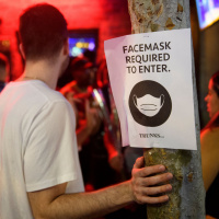 Mask Mandate Put Back in Place in Los Angeles County