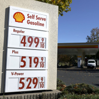Gas Prices May Change Thanksgiving Travel Plans for Some Californians 
