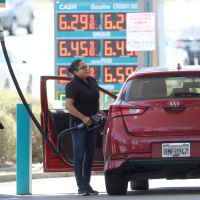 Legislators In Stalemate Over Gas Rebate Plans