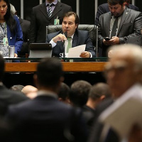 #012: Maria Fernanda Cândido, Rodrigo Maia, Kátia Abreu e Chiara Civello
