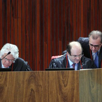 Contundência do voto de Herman causa desconforto aos ministros do TSE