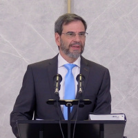 Me agarró y no me soltó