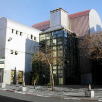 חמישה בניינים | סיור עם תיאה קיסלוב במכללת קלישר לאמנות, תל אביב