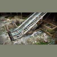 Inside Americas dead shopping malls | Dan Bell