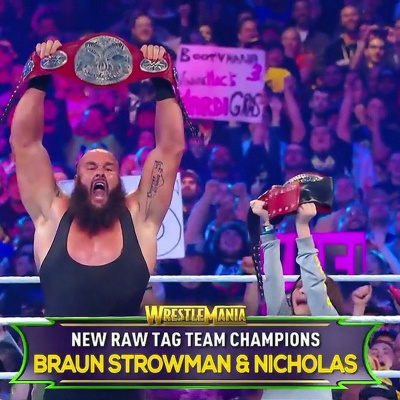 Dudes In A Comic Shop