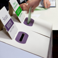 Poll Finds Australians Want Local Focus In National Politics