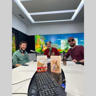 Como El Perro Y El Gato