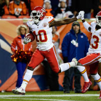 Sports Sunday: Would you boo Jamaal Charles, and how should Tyreek Hill be used? 7/30/17