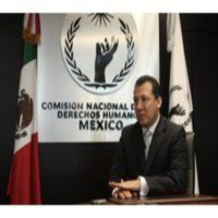 Dr. Raúl Plascencia Villanueva con Nino Canún.