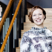 Kun kaikki muuttui - mutta maahan ei jääty makaamaan: Skånen tanssiteatterin johtaja Mira Helenius Martinsson