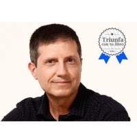 Coach de éxito gracias a sus libros