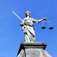 ¿Es posible privatizar la justicia?