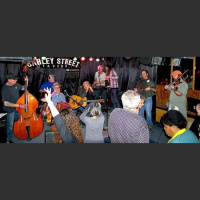 Episode 270 - Interview and live music from the Prairie Gators of Omaha NE