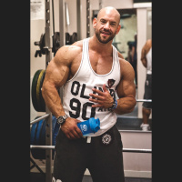 Fysik byggd med hårda basövningar!