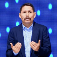 Carlos Iñiguez El Problema De La Jactancia