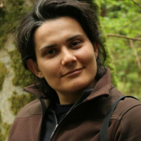 Can the Arts Ease Your Chronic Pain? With Nicki Kahnamoui (ArtsHealth Network)