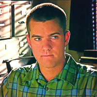 DC S04.E02: Failing Down