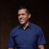 Creating Mobile-First Entertainment Experiences -- Jesus Chavez (CEO, Vertical Networks)